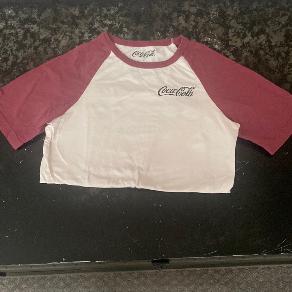 Boy’s Coca-Cola t-shirt.  Great condition.